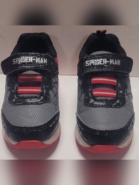 MARVEL Spiderman Kids' Gray, BLACK & Red Athletic Sneakers